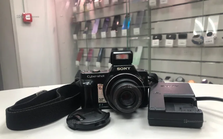 Фотоаппарат  Sony dsc-h10