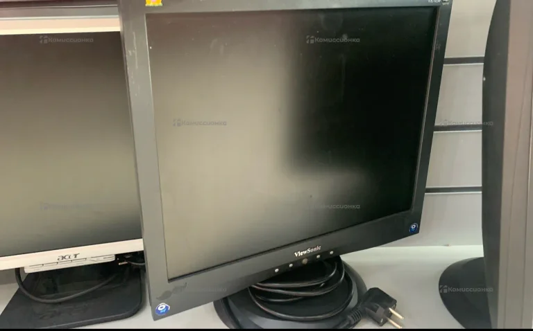 Монитор Viewsonic va-703d