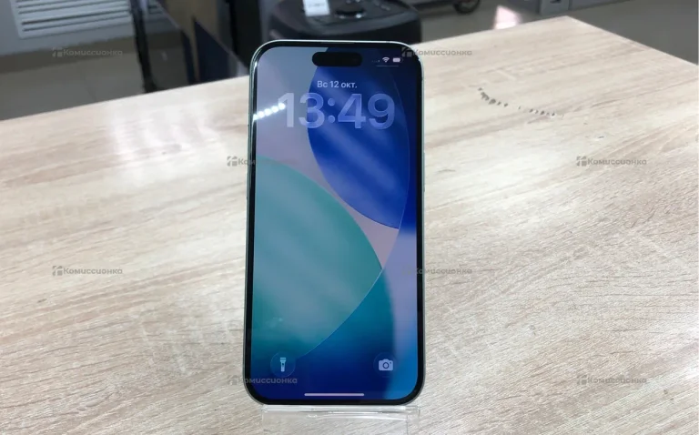 Apple iPhone 15 6/256 ГБ
