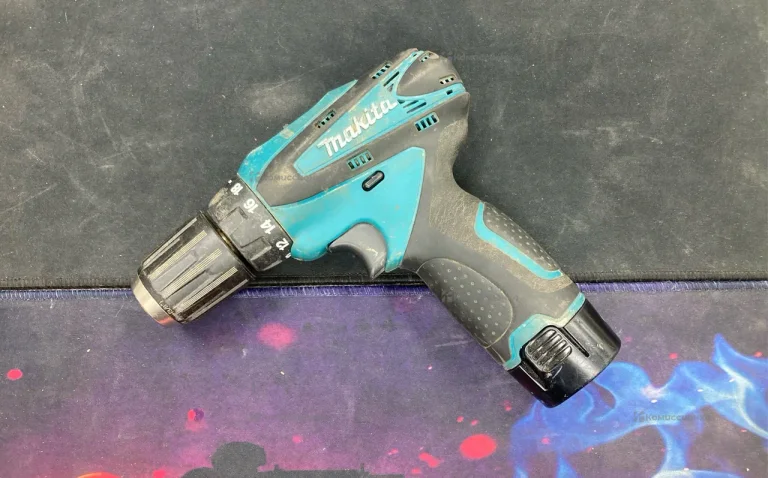 Дрель-шуруповерт makita DF330D