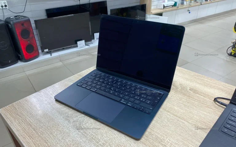 Ноутбук  MacBook Air 13 M3 16/512 Gb