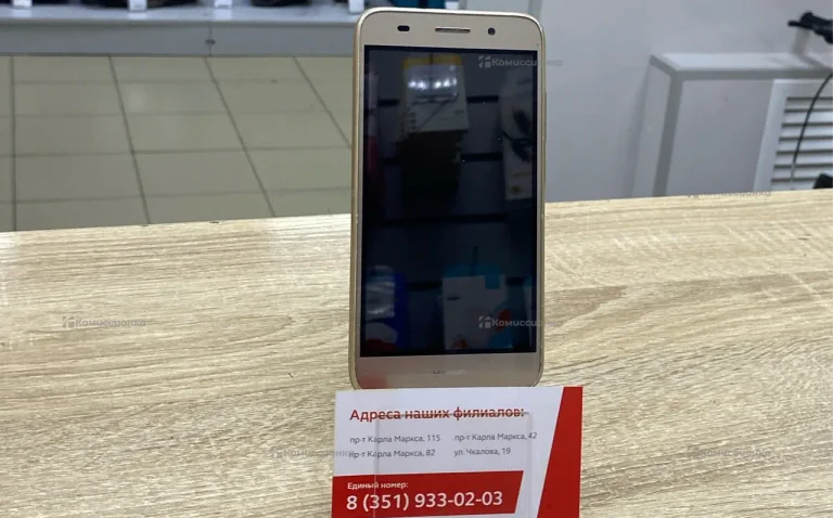 Huawei Y3 (CRO-L22) 1/8Gb