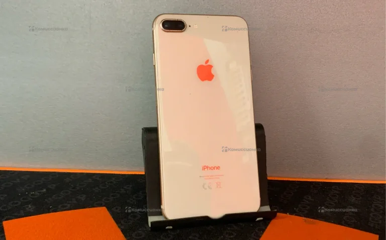 Apple iPhone 8 Plus 3/64 ГБ