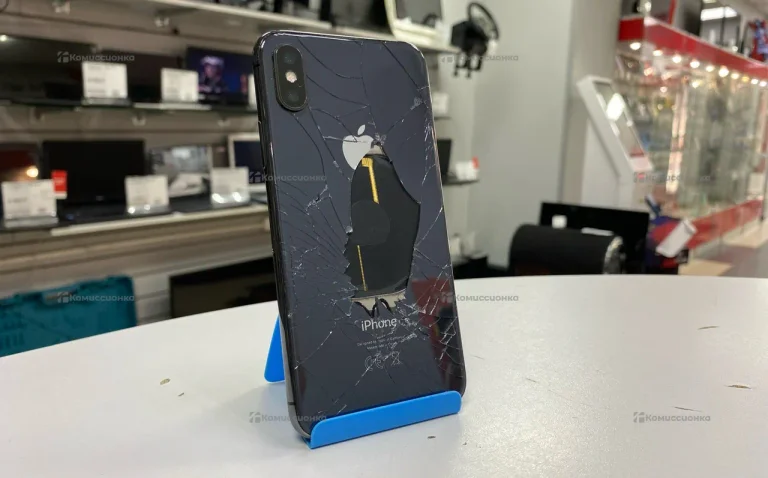 Телефон Apple IPhone X 64Gb