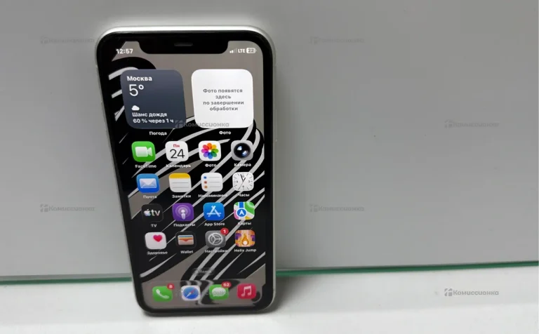 Apple iPhone 11 4/64 ГБ