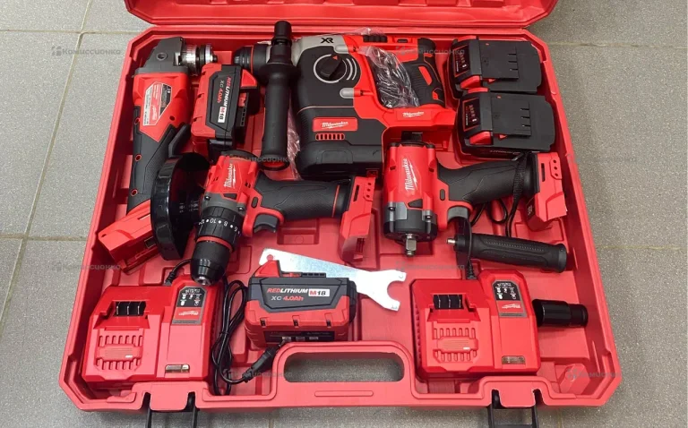 набор Milwaukee 4 в 1