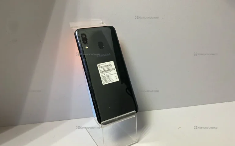 Samsung Galaxy A20 3/32 ГБ