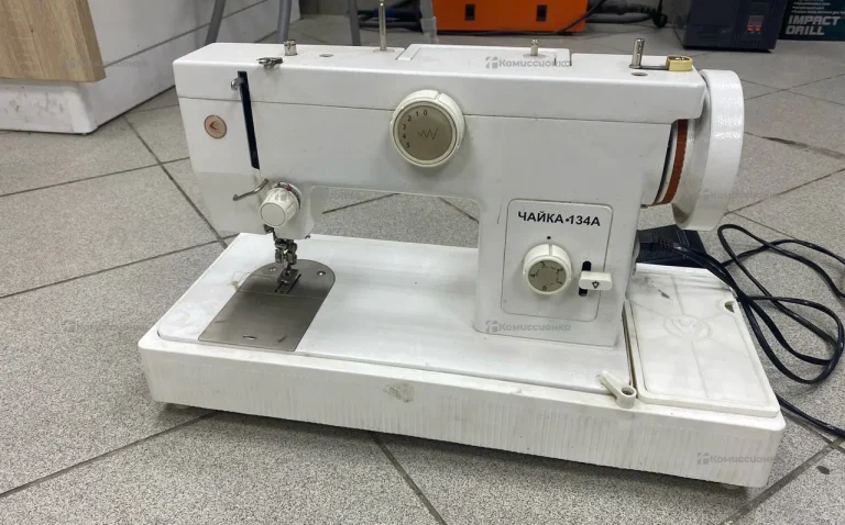 Швейная машина  Чайка 134А