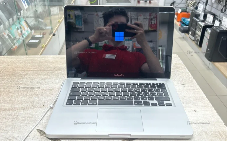 Ноутбук  Apple MacBook Pro 2009 (Windows)