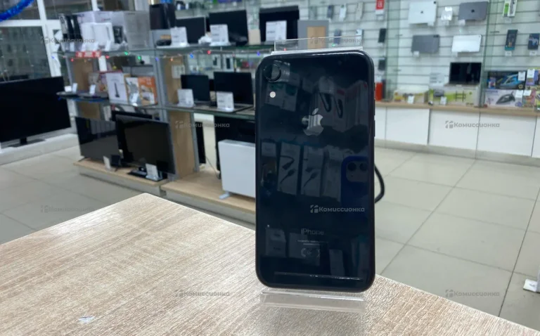 Apple iPhone XR 3/64 ГБ