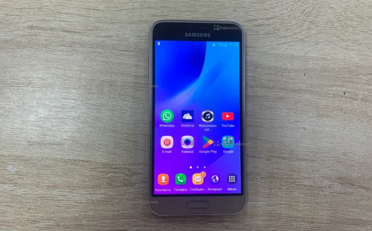 Samsung Galaxy J3 (2016) 1.5/8 ГБ