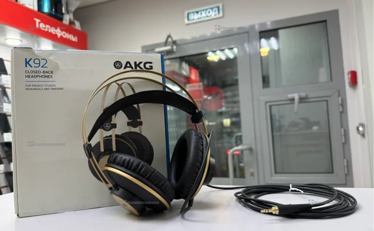 Наушники полноразмерные AKG K92