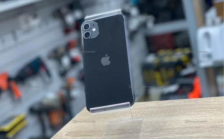 Apple iPhone 11 4/64 ГБ