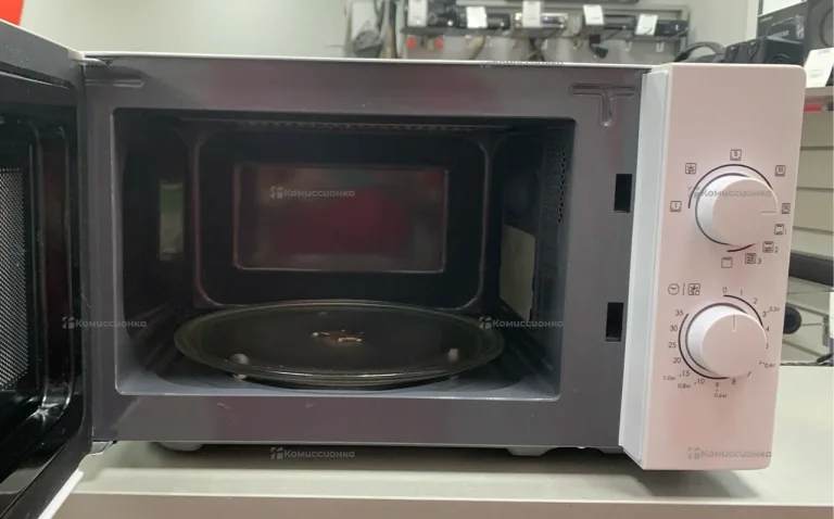 Микроволновая печь Candy