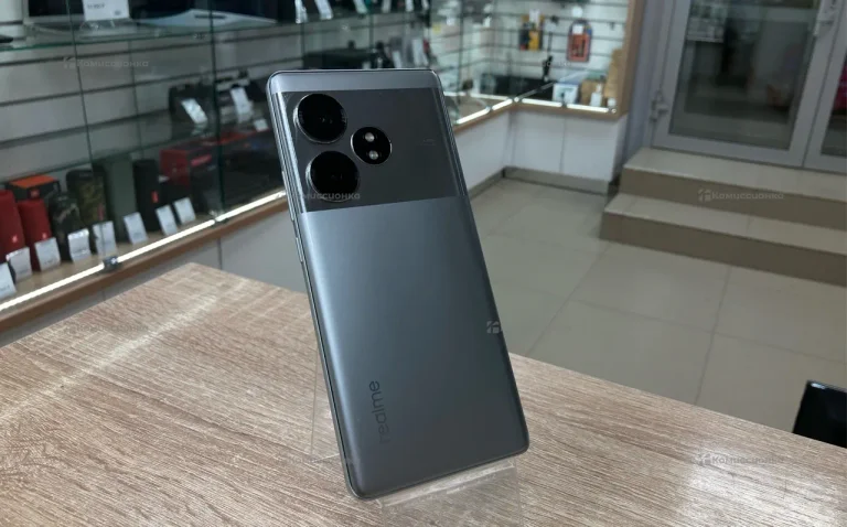 Realme GT Neo6 12/256 ГБ