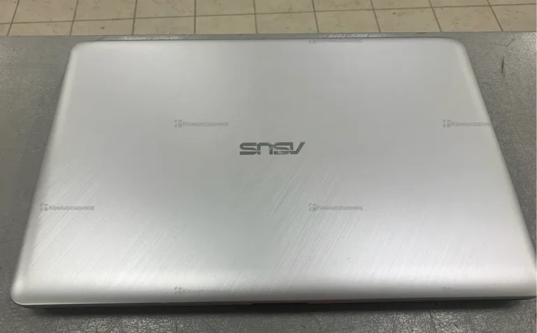 Ноутбук Asus R543B