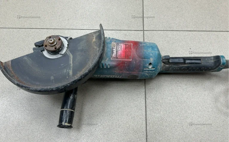 УШМ makita GA9020