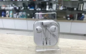Наушники Apple Lightning