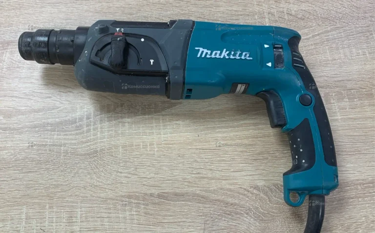 Перфоратор Makita HR2470
