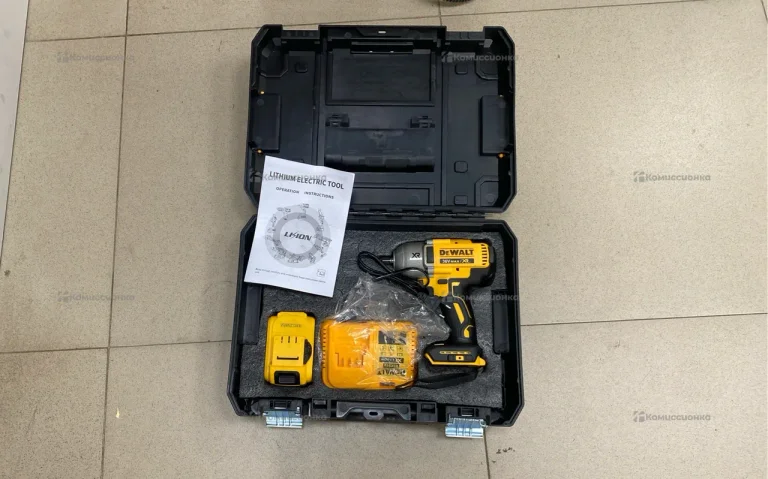 Гайковерт Dewalt 36V