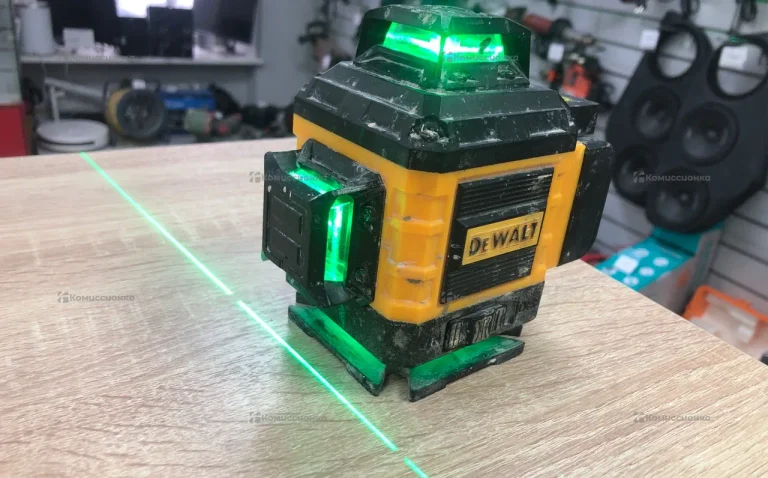Лазерный уровень DeWalt