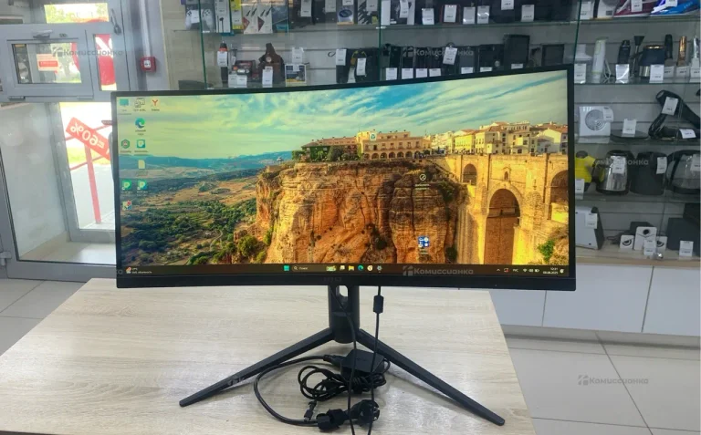 Монитор MSI Optix MAG301CR2