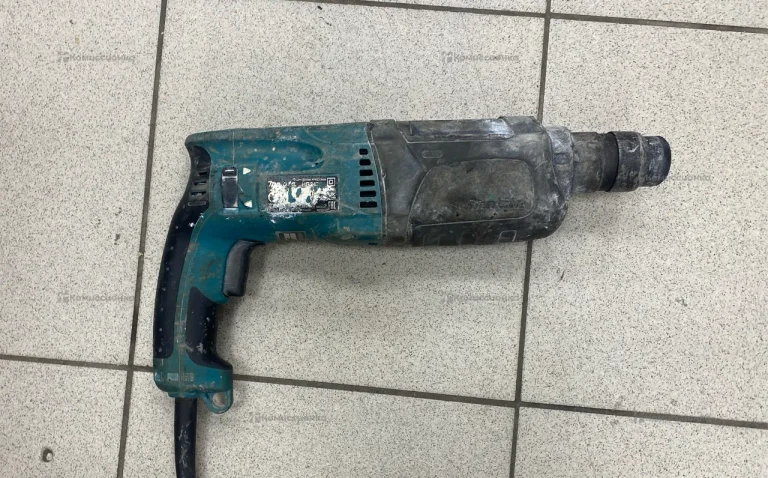 Перфоратор makita HR2470