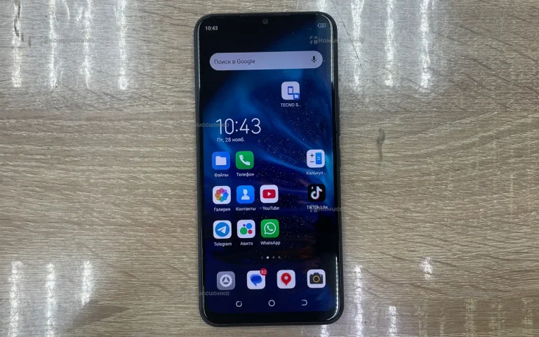 Tecno Spark 8C 4/64 ГБ