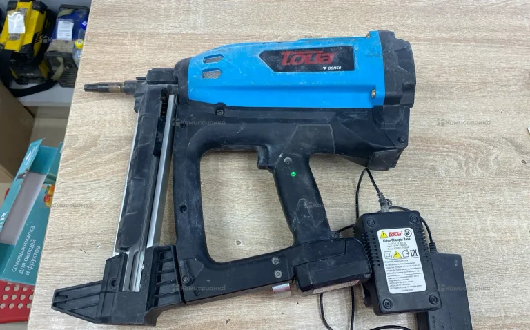 Перфоратор makita HR2470 (новый)