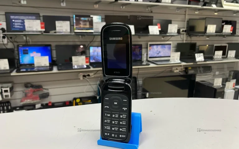 Телефон Samsung GT-E1272