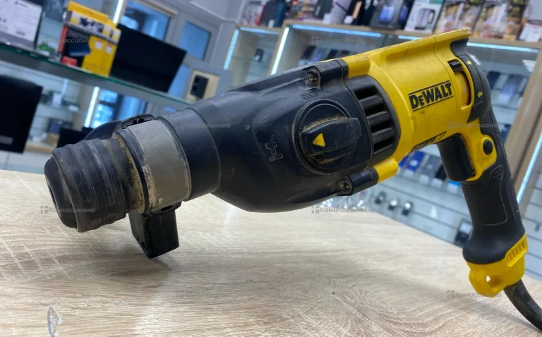 Перфоратор Dewalt D25133- KS