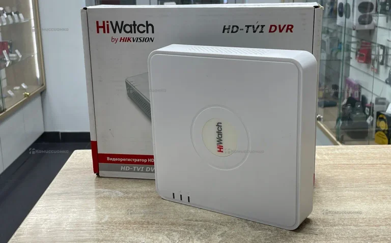 Видеорегистратор сетевой Hiwatch DS-N204P