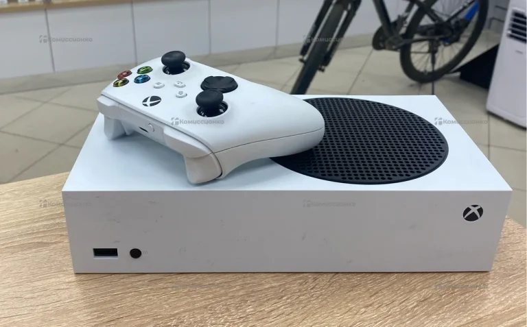 Приставка Xbox Series S