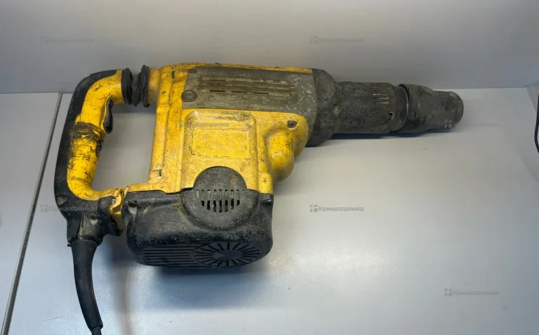 Перфоратор dewalt D25711K