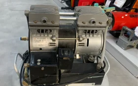 Безмасляный компрессор для стоматологических устан