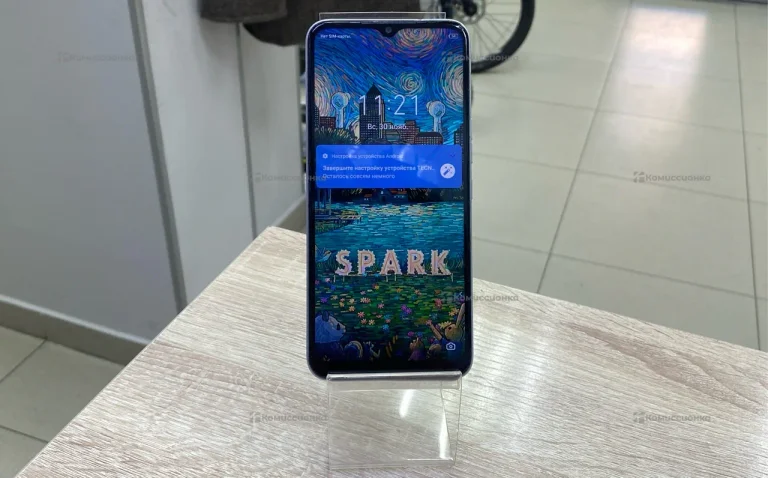 Tecno Spark 8C 4/64 ГБ