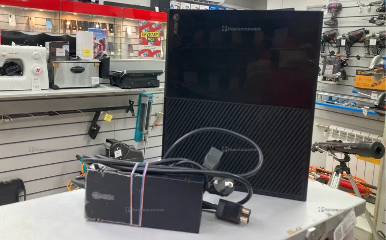 Приставка Xbox One 500Gb