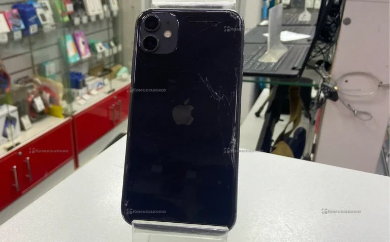 Apple iPhone 11 4/128 ГБ