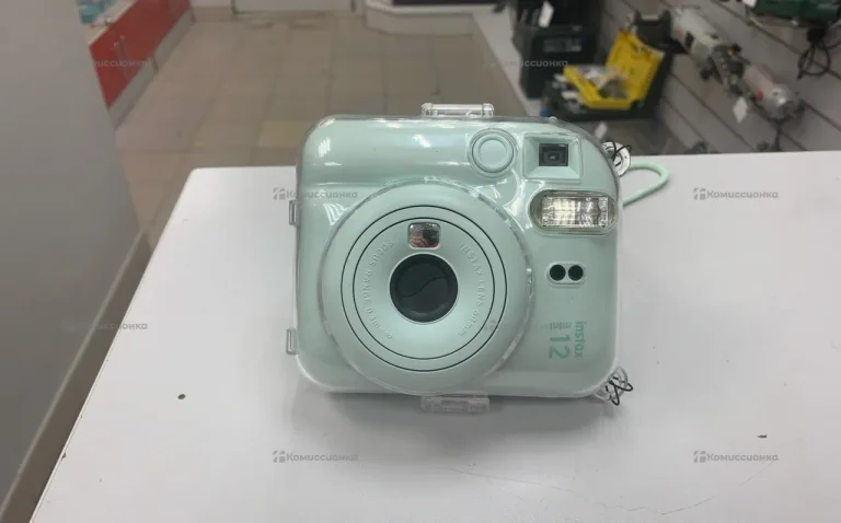 Фотоаппарат  instax mini 12
