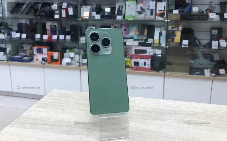 Tecno Spark 20 Pro 5G 8/256 ГБ