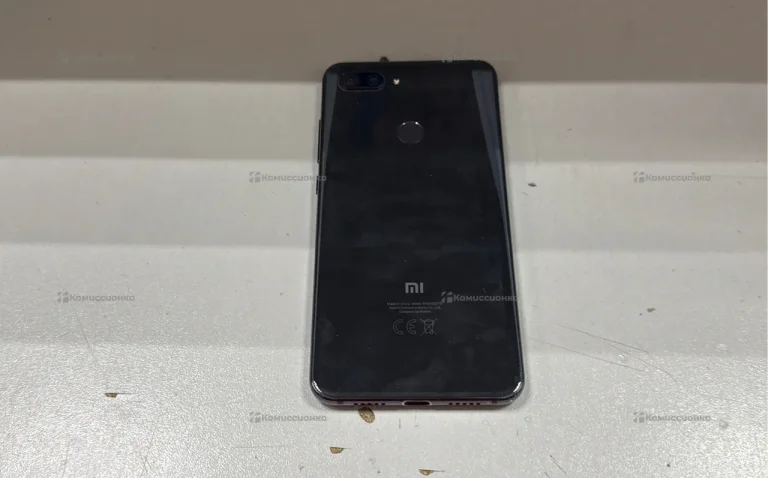 Xiaomi Mi 8 Lite 4/64 ГБ