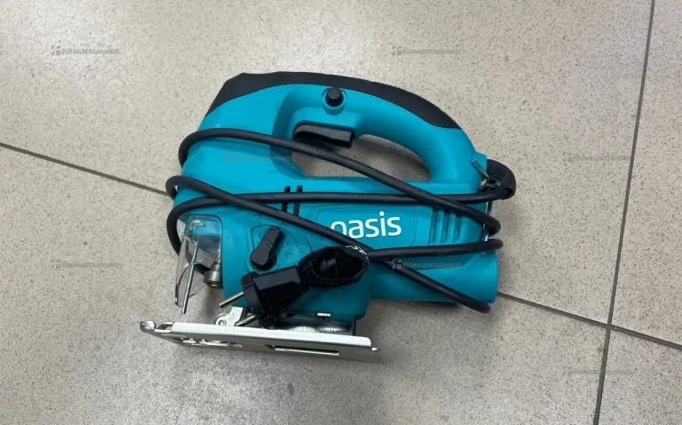 Электролобзик Oasis LE-65