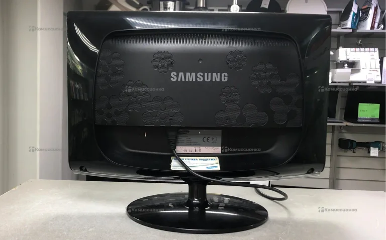 Монитор Samsung 2033SN