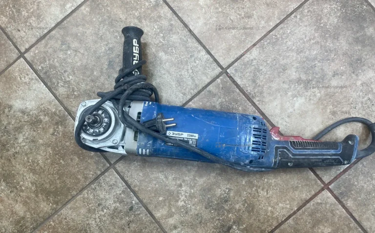 УШМ ЗУБР УШМ-П230-2200 П