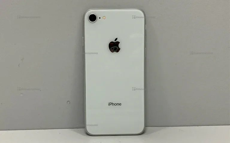 Apple iPhone 8 2/64 ГБ