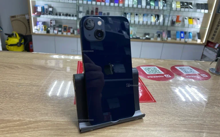 Apple iPhone 13 4/128 ГБ