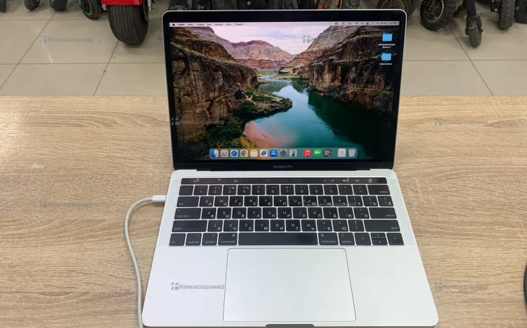 Ноутбук  MacBook Pro 13 2019