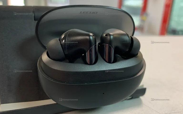 Наушники  tecno buds 4