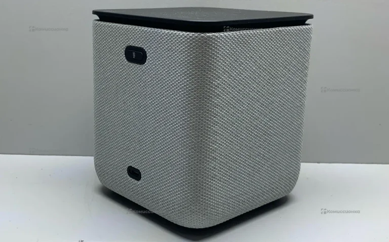 Яндекс станция Миди