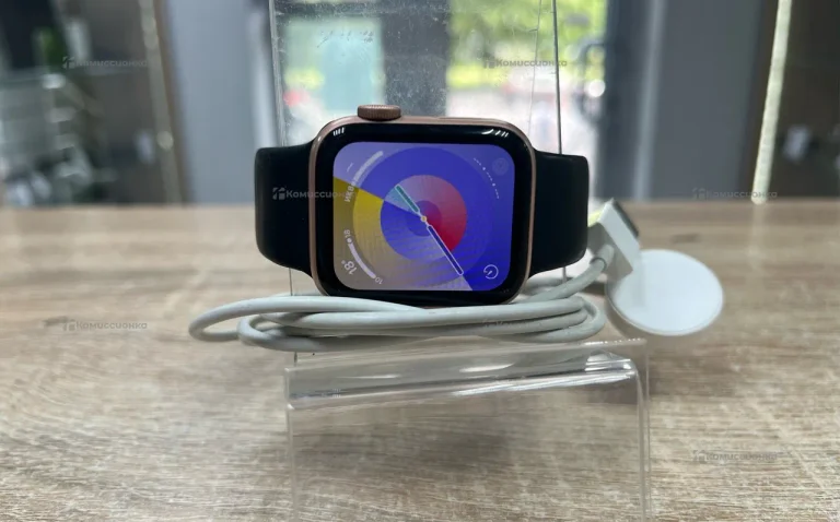 Часы Apple Watch SE